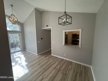 1130 Westlynne Pl #8, Louisville, KY 40222