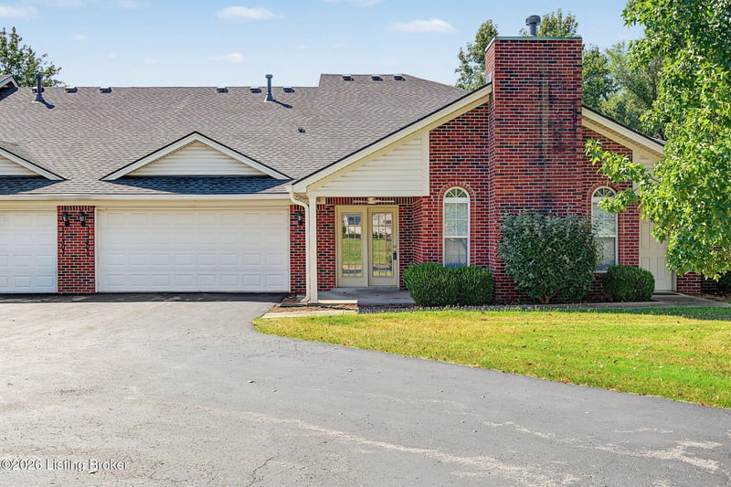 11303 Ridge Lake Dr, Louisville, KY 40272