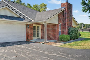 11303 Ridge Lake Dr, Louisville, KY 40272