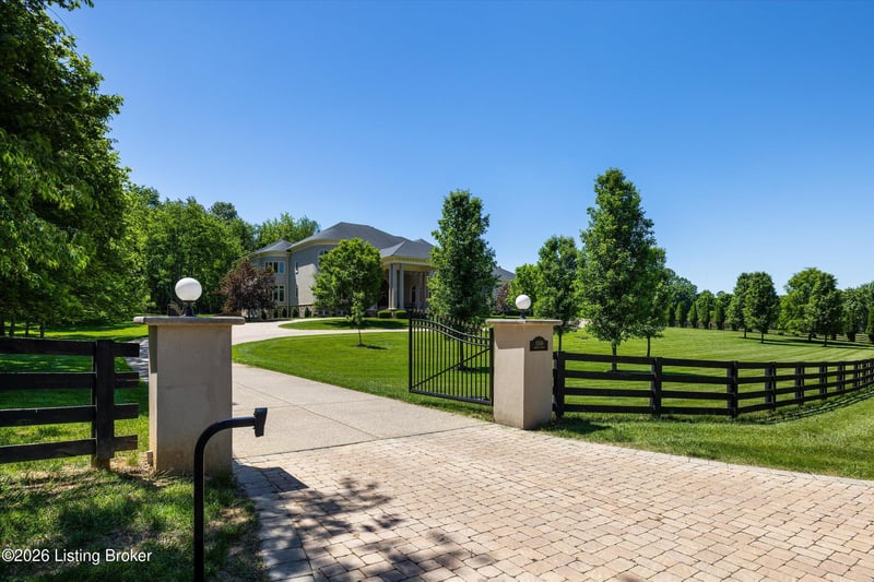 11306 Bodley Dr, Louisville, KY 40223