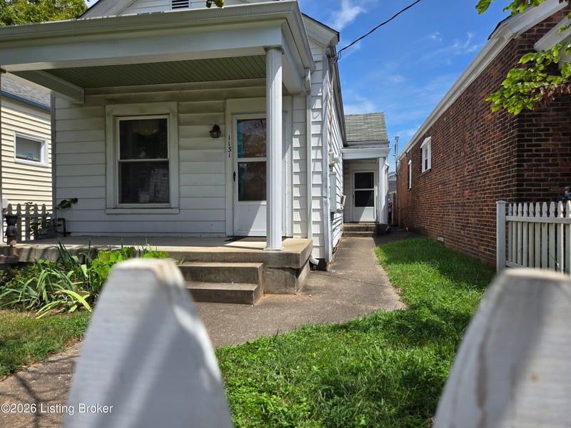 1131 Rammers Ave, Louisville, KY 40204