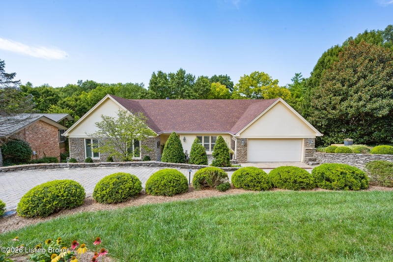 1138 Rostrevor Cir, Louisville, KY 40205