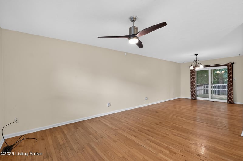 114 Amanda Ct, Radcliff, KY 40160