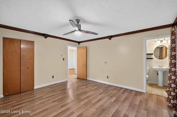 114 Amanda Ct, Radcliff, KY 40160