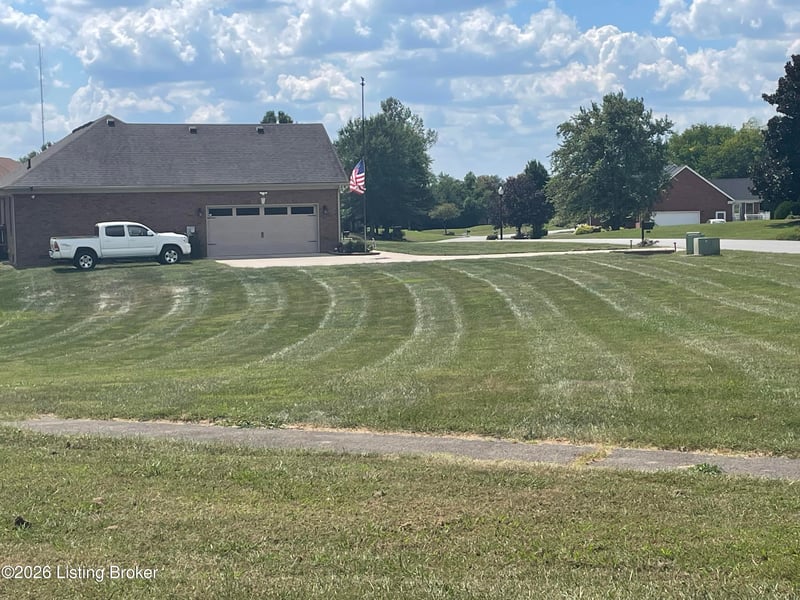 114 Deep Springs Dr, Bardstown, KY 40004
