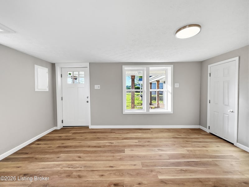 114 Hardin Ct, Taylorsville, KY 40071