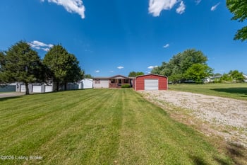 114 W Holiday Beach Loop, Mcdaniels, KY 40152