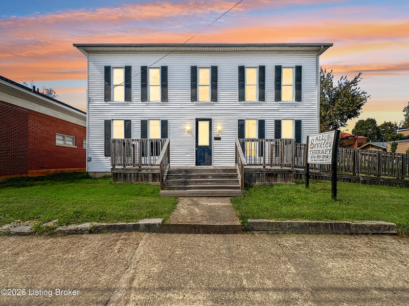 114 W Union St, Munfordville, KY 42765