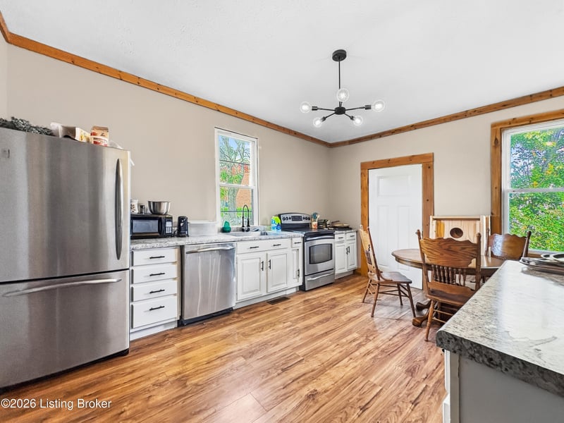 114 W Union St, Munfordville, KY 42765