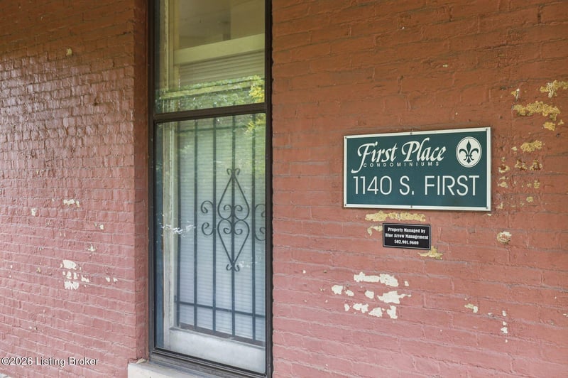 1140 S 1st St #6, Louisville, KY 40203