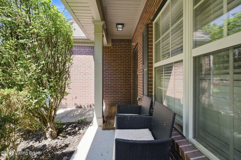 11405 Walnut Farm Pl, Louisville, KY 40229