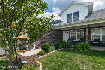 11412 River Falls Dr, Louisville, KY 40272