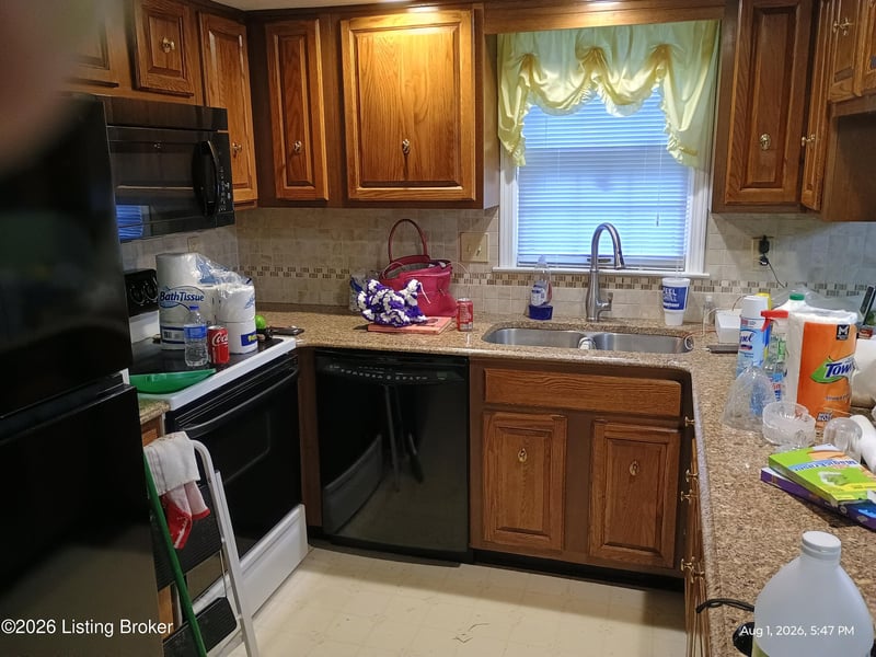 11421 Seatonville Rd, Louisville, KY 40291