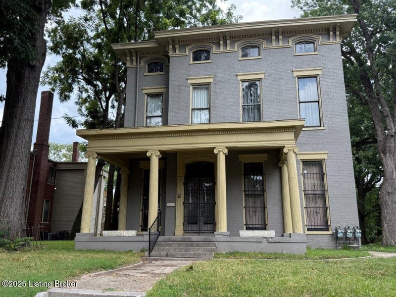 1143 S 1st St, Louisville, KY 40203
