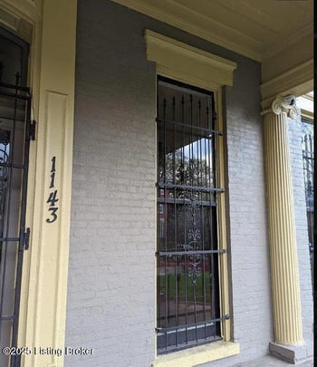1143 S 1st St, Louisville, KY 40203