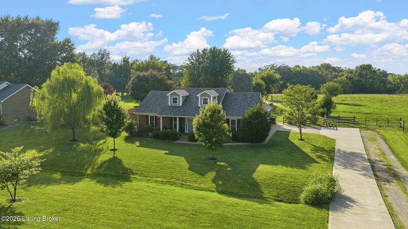 115 Antlers Trace Dr, Coxs Creek, KY 40013