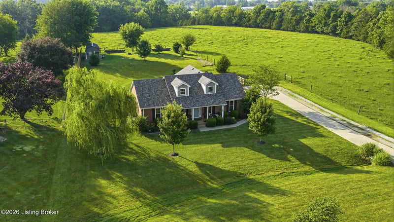 115 Antlers Trace Dr, Coxs Creek, KY 40013