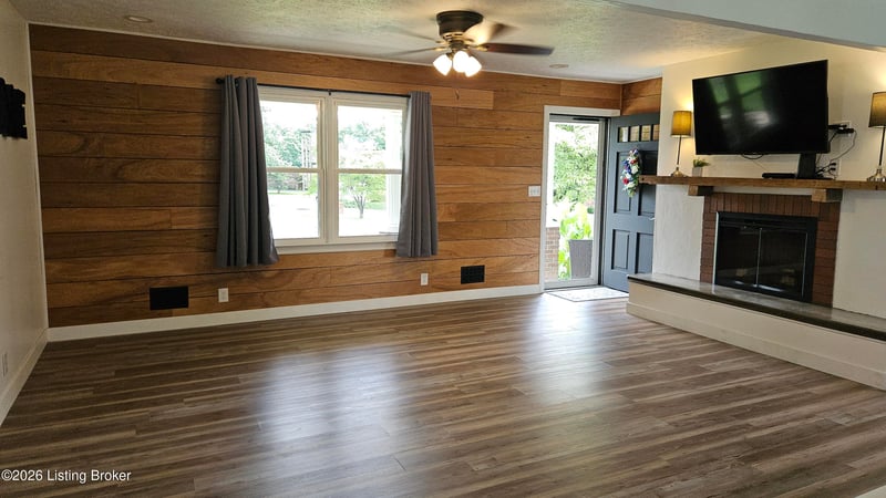 115 Hurstland Dr, Bardstown, KY 40004