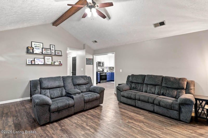 115 Janets Dr, Brandenburg, KY 40108