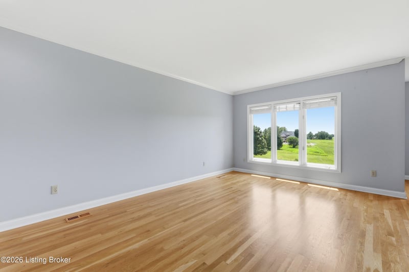 115 Manor Ave #E, Bardstown, KY 40004