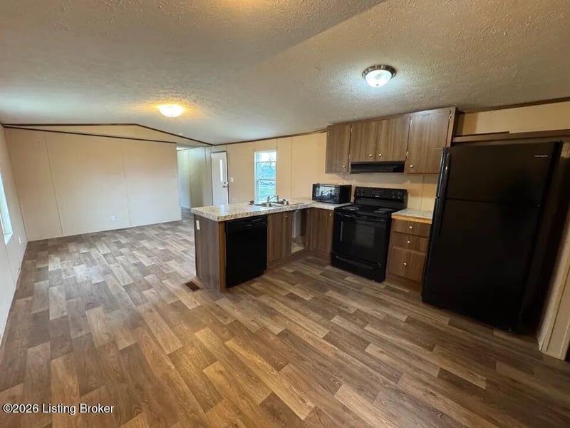 115 Mcnary St, Campbellsville, KY 42718