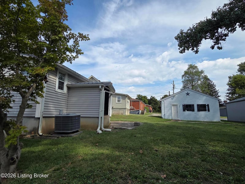 115 Perry St, Bloomfield, KY 40008