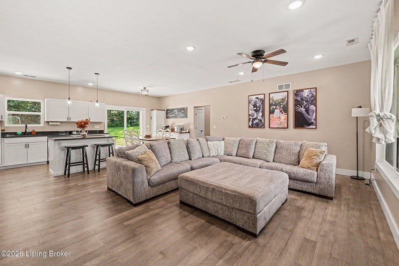 1150 Cherokee Rd, Brandenburg, KY 40108