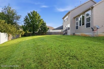 11504 Nancy Stone Ct, Louisville, KY 40229