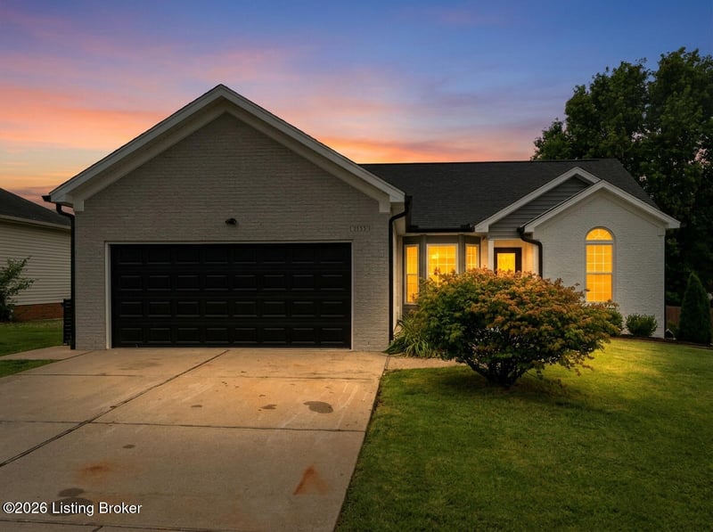 1153 Summit Dr, Shelbyville, KY 40065