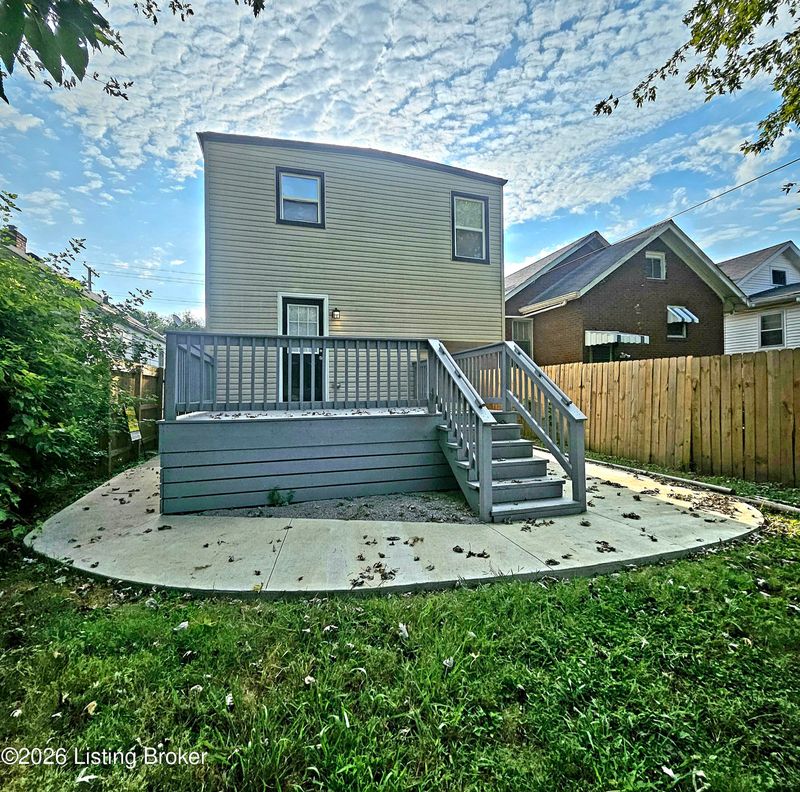 116 N 38th St, Louisville, KY 40212