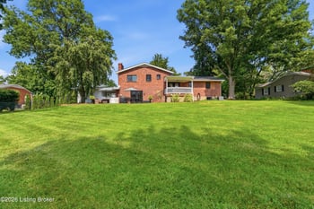 116 Sweetbriar Ln, Louisville, KY 40207