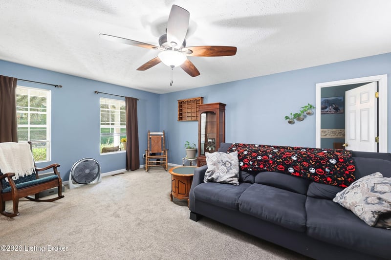 116 Wicker Ln, Brooks, KY 40109