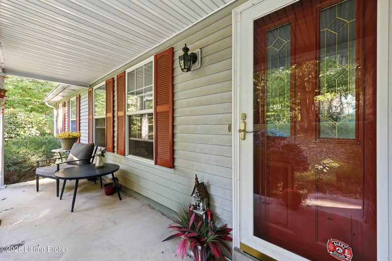 116 Wicker Ln, Brooks, KY 40109
