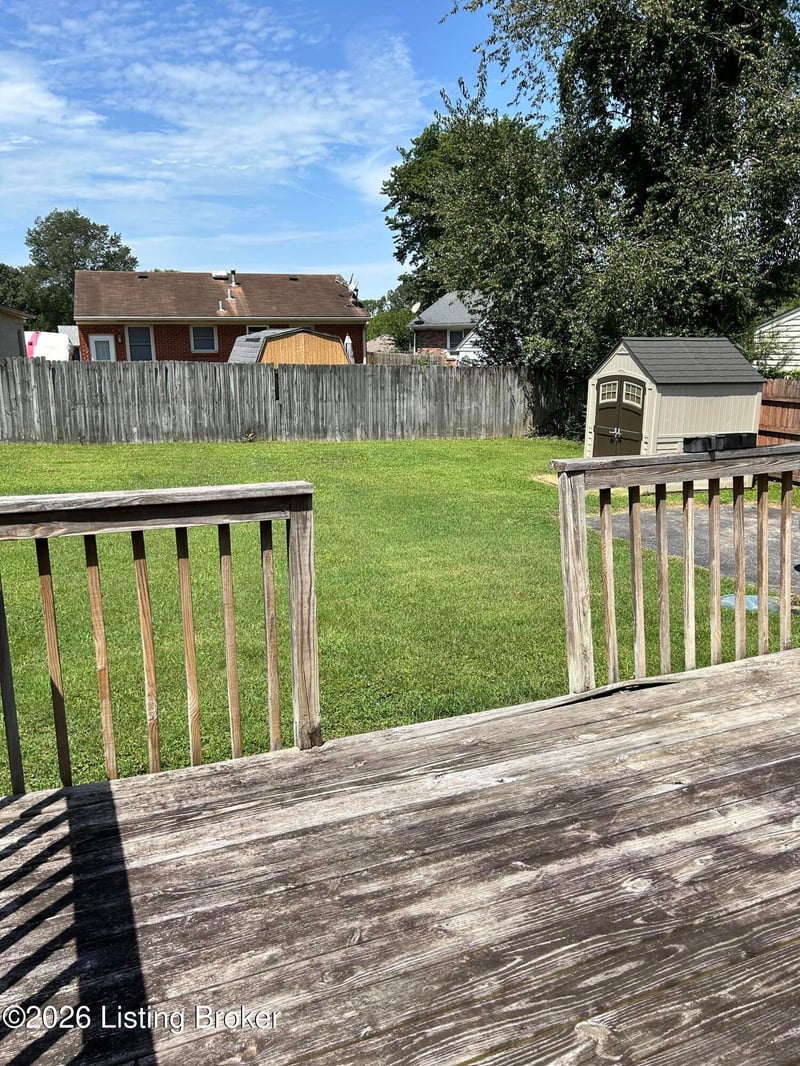 11602 Maple Way, Louisville, KY 40229
