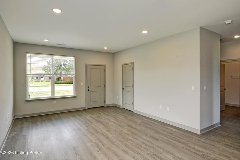 11613 Longevity Ln, Louisville, KY 40272
