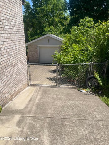 11632 Reality Trl, Louisville, KY 40229