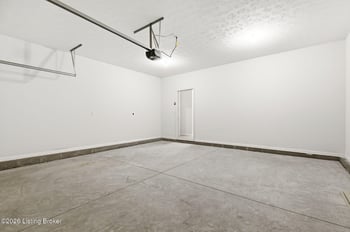 11700 Parkview Pt, Louisville, KY 40229