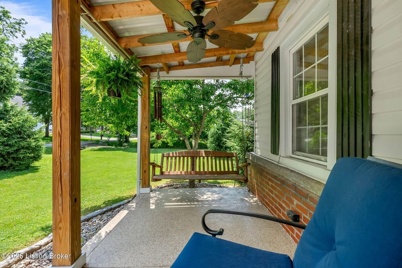 11701 Kings Ln, Louisville, KY 40243
