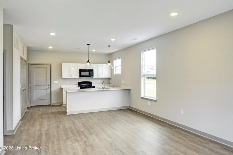 11701 Longevity Ln, Louisville, KY 40272