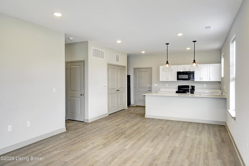 11701 Longevity Ln, Louisville, KY 40272