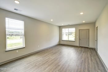 11701 Longevity Ln, Louisville, KY 40272