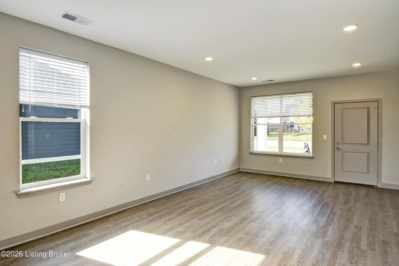 11705 Longevity Ln, Louisville, KY 40272