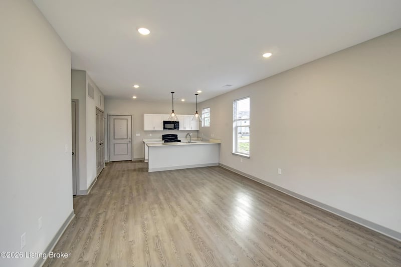 11713 Longevity Ln, Louisville, KY 40272