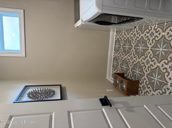 11717 Meadowstone Trl, Louisville, KY 40291