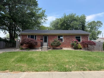 11720 Pond Creek Dr, Louisville, KY 40272