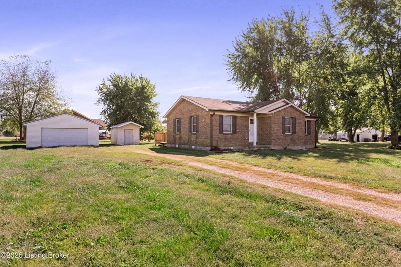 1177 Holy Cross Rd, New Haven, KY 40051