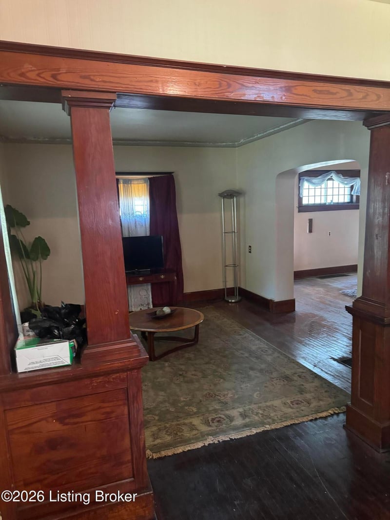 119 Northwestern Pkwy, Louisville, KY 40212