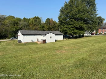 119 Topfield Rd, Louisville, KY 40229