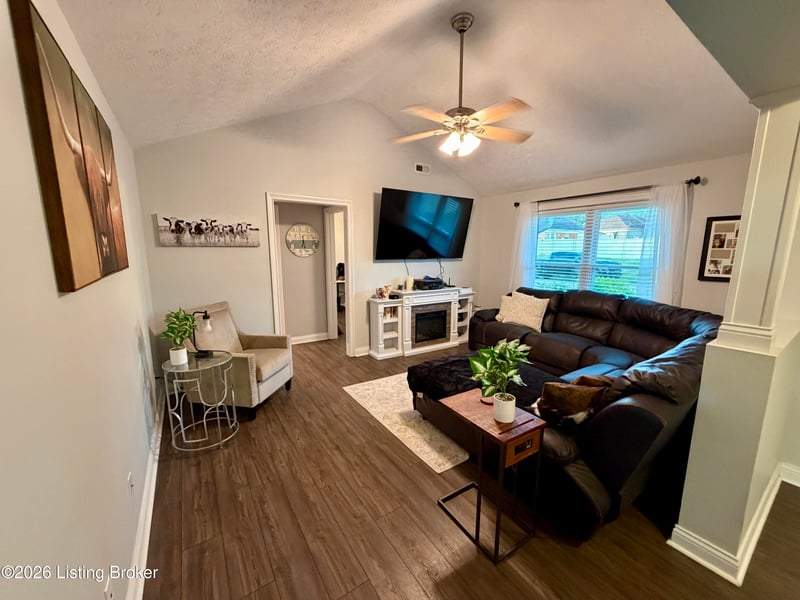 119 Tulip Dr, Bardstown, KY 40004