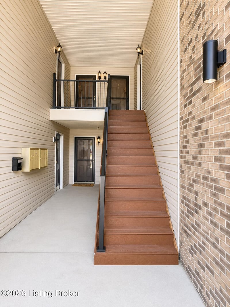 11905 Tazwell Dr #APT 5, Louisville, KY 40245